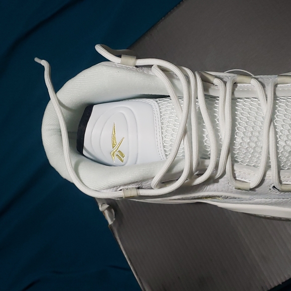 Reebok Question “Respect My Shine” Features Rub-Away Black Toe With Hidden Gold - Picture 2 of 5